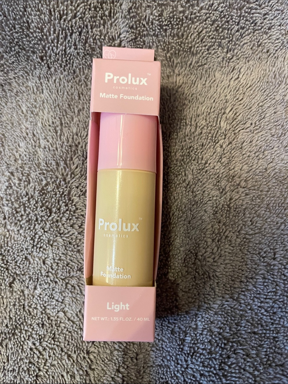 Prolux Matte Foundation – Light